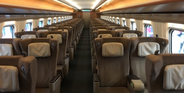 Bullet Train Seats Green2