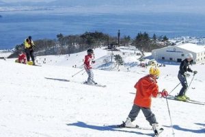 hakodateyama ski 1200×800 Hakodateyama Ski 1200x800 1 Rb5n7a5x3du4vw7e0oi15lv8jxpmgxn0iqj4f4kfdc